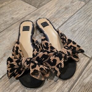 White House Black Market Leopard Print Crinkle Bow Slide Sandals 6.5